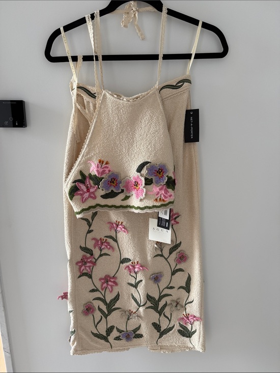 Agua by Agua Bendita Dresses & Skirts - Agua by Agua Bendita Cream Embroidered Floral Pencil Skirt